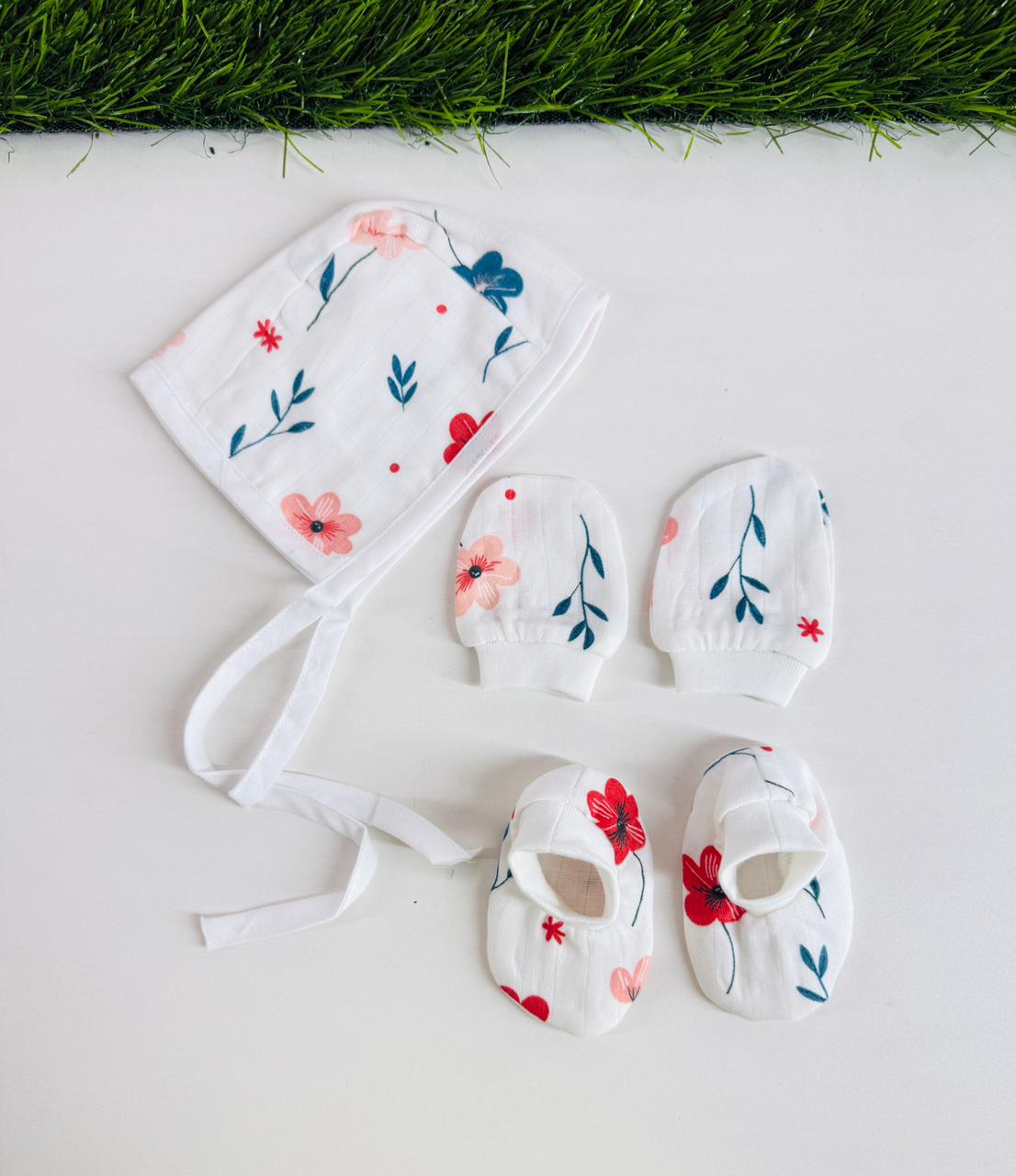 muslin mittene booties cap (1)